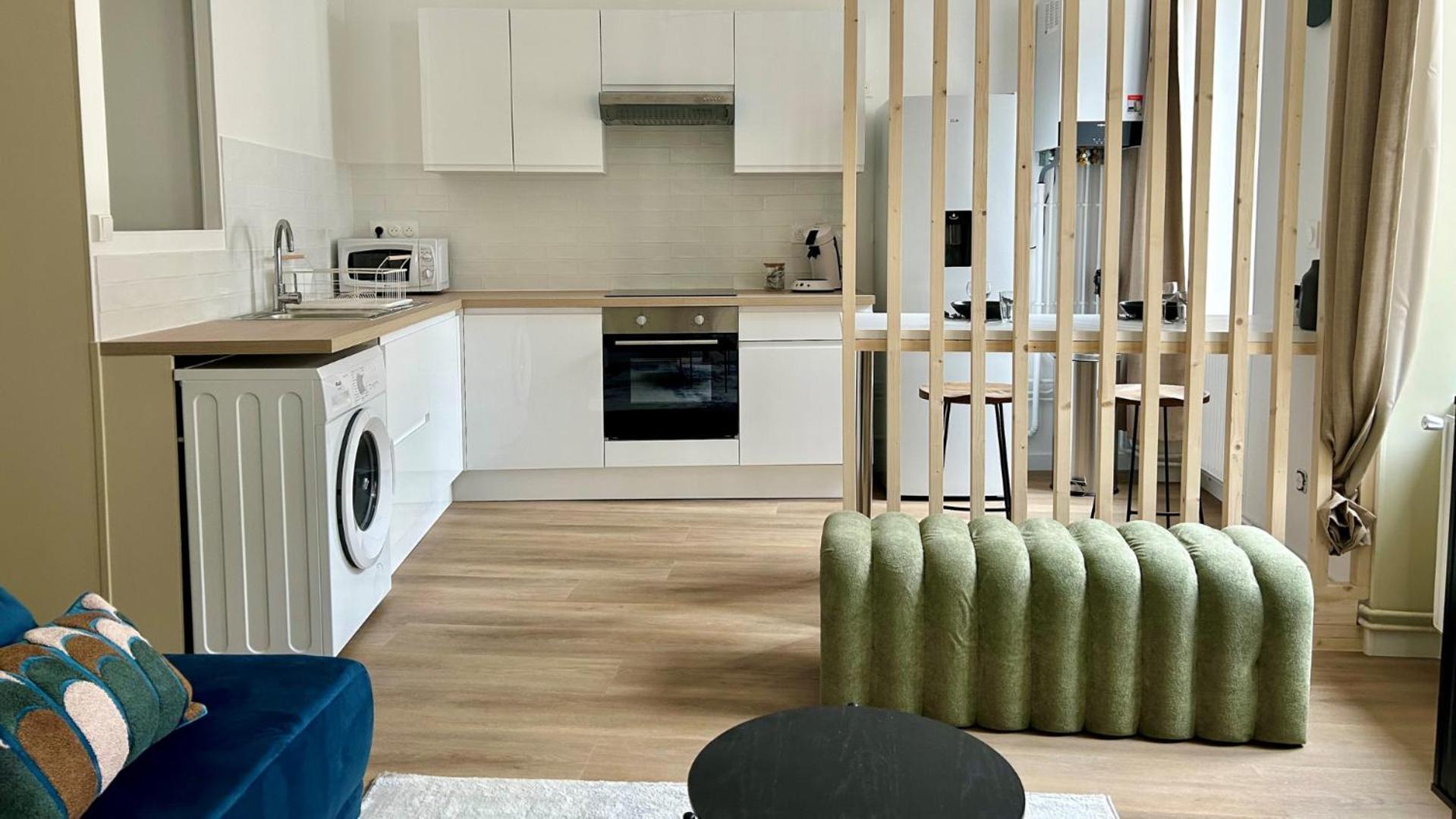 Charlie Blue Apartment Невер Екстериор снимка